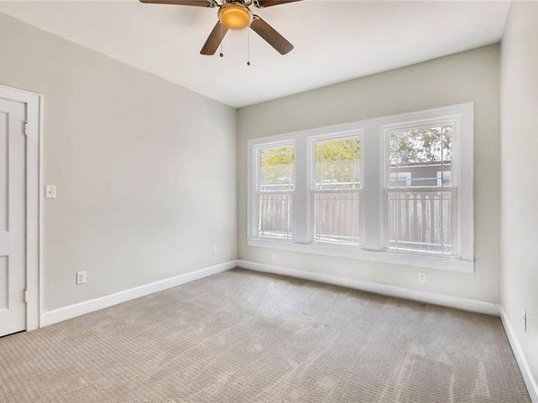 906 E 38 1/2 St, Austin TX 78751
