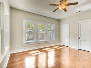 906 E 38 1/2 St, Austin TX 78751
