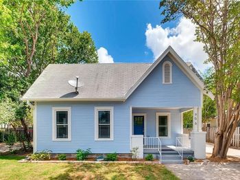 906 E 38 1/2 St