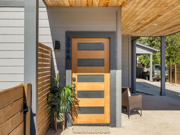 304 BLACKSON Ave A, Austin TX 78752