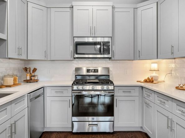 304 BLACKSON Ave A, Austin TX 78752