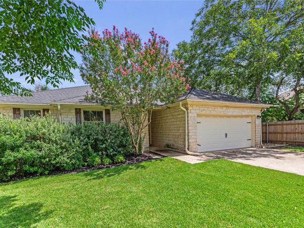 9131 Edwardson LN, Austin TX 78749