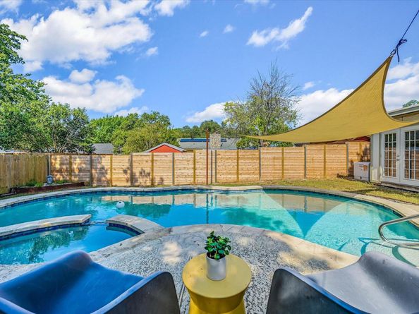 7400 Broken Arrow LN, Austin TX 78745