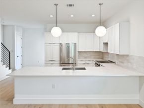 3614 Abbate CIR A, Austin TX 78721