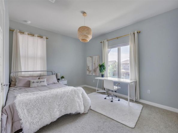 1612 Arcilla ST, Austin TX 78741