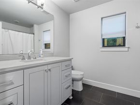 2811 Del Curto RD A, Austin TX 78704