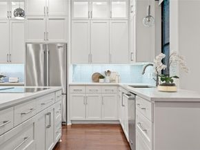 2811 Del Curto RD A, Austin TX 78704