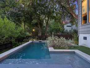 2811 Del Curto RD A, Austin TX 78704