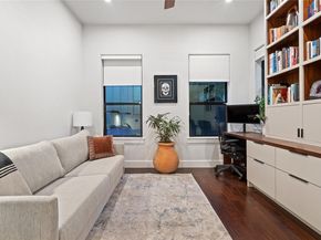 2811 Del Curto RD A, Austin TX 78704