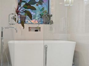 2811 Del Curto RD A, Austin TX 78704