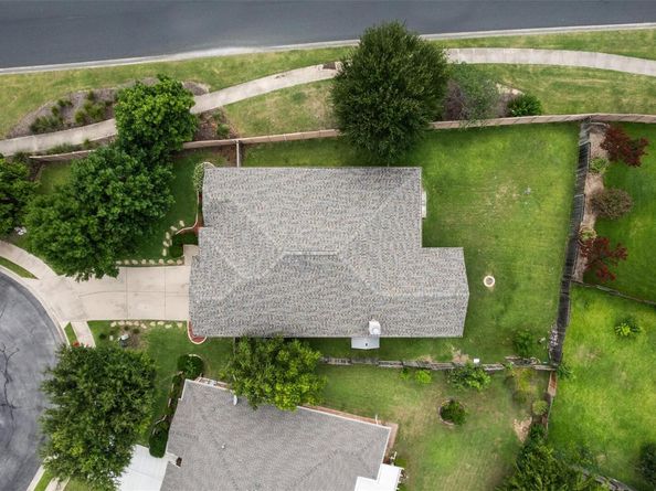 802 Meadow Bluff CT, Round Rock TX 78665