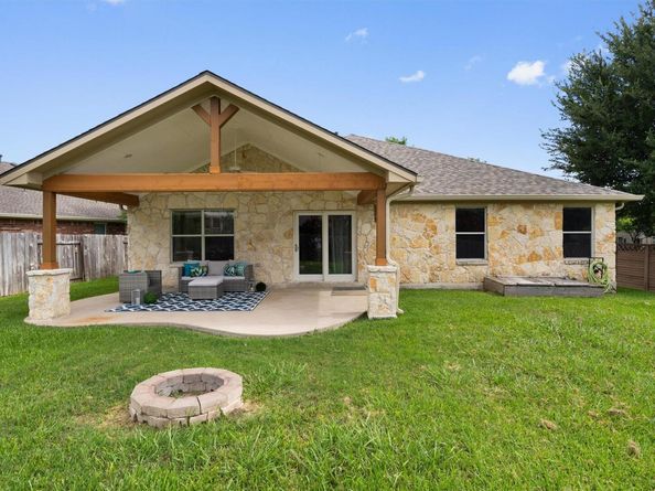 802 Meadow Bluff CT, Round Rock TX 78665