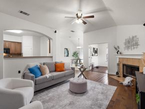 802 Meadow Bluff CT, Round Rock TX 78665