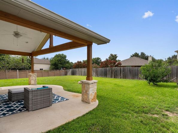 802 Meadow Bluff CT, Round Rock TX 78665