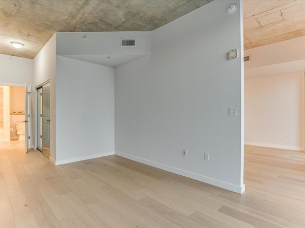 360 Nueces ST 3207, Austin TX 78701