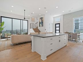 1719 Spyglass DR 12, Austin TX 78746
