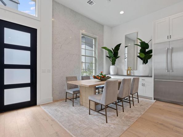 1719 Spyglass DR 12, Austin TX 78746
