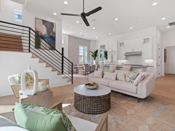 1719 Spyglass DR 12, Austin TX 78746