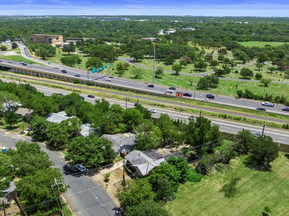 5103 Valley Oak DR, Austin TX 78731