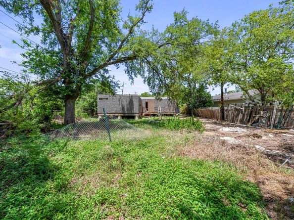 5103 Valley Oak DR, Austin TX 78731
