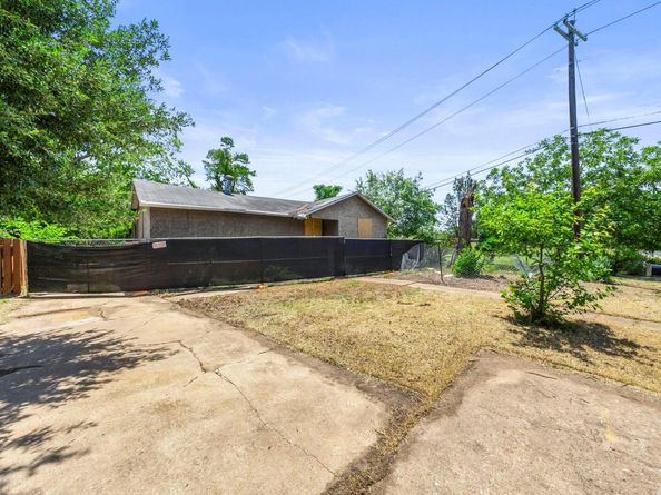 5103 Valley Oak DR, Austin TX 78731