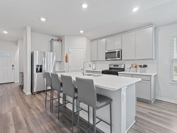 601 S Loriner WAY, Liberty Hill TX 78642