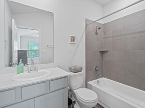 601 S Loriner WAY, Liberty Hill TX 78642