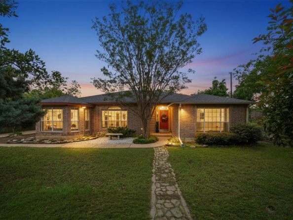 21142 Northland DR, Lago Vista TX 78645