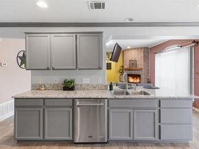 21142 Northland DR, Lago Vista TX 78645
