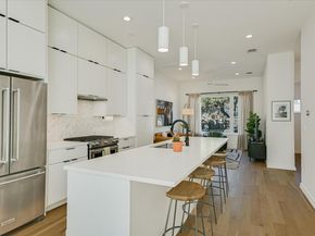 410 W Alpine RD 3, Austin TX 78704