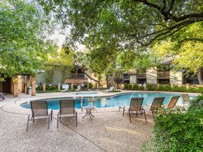 7122 Wood Hollow DR 13, Austin TX 78731