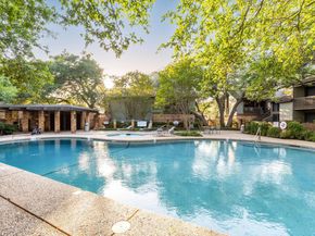 7122 Wood Hollow DR 13, Austin TX 78731