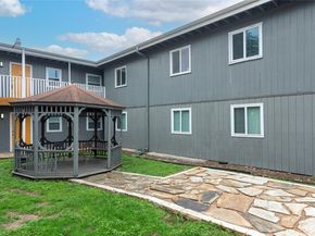 2401 Manor RD 232, Austin TX 78722