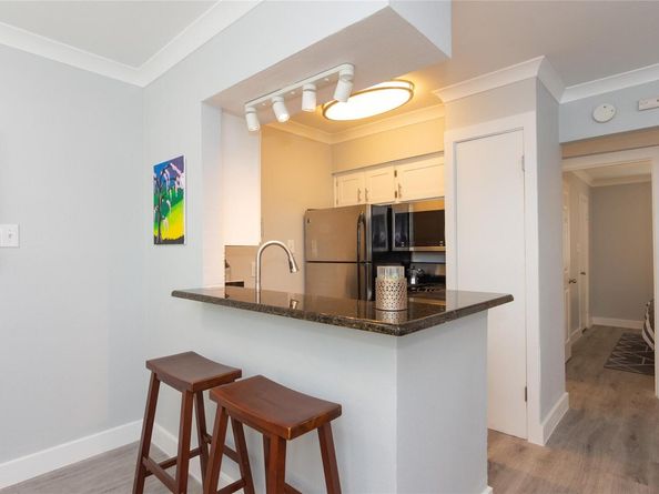 2401 Manor RD 232, Austin TX 78722