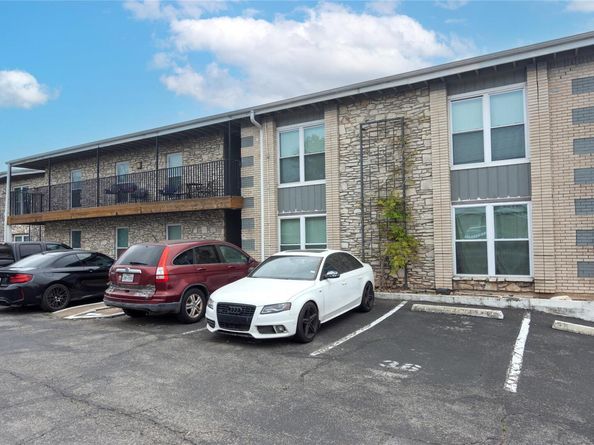 2401 Manor RD 232, Austin TX 78722