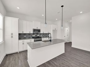 1106 Begonia TER 1, Austin TX 78741