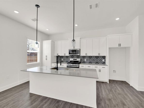 1106 Begonia TER 1, Austin TX 78741