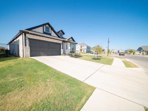 141 Bennington DR, Liberty Hill TX 78642