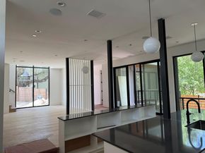 1603 Chelsea LN 1, Austin TX 78704