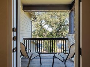 6717 Blarwood DR, Austin TX 78745