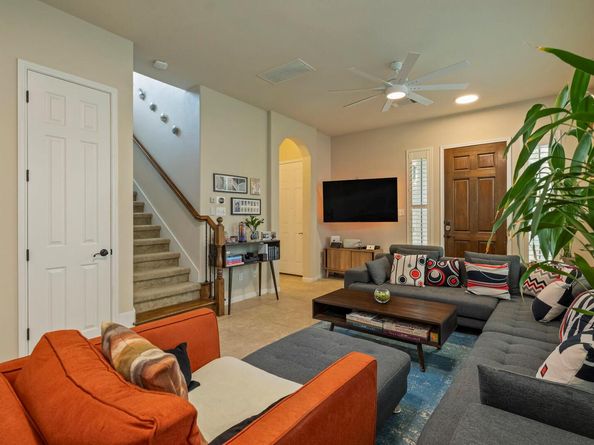 6717 Blarwood DR, Austin TX 78745
