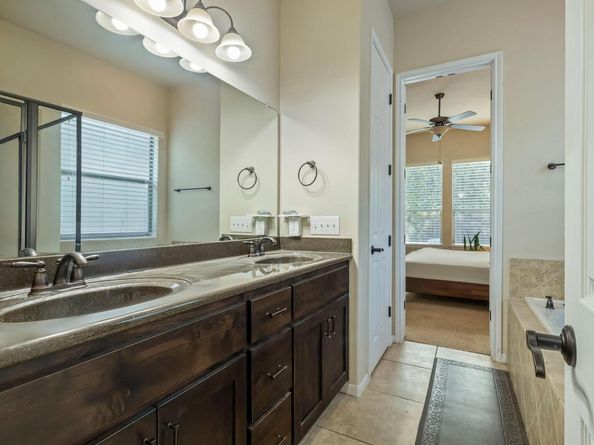 6717 Blarwood DR, Austin TX 78745