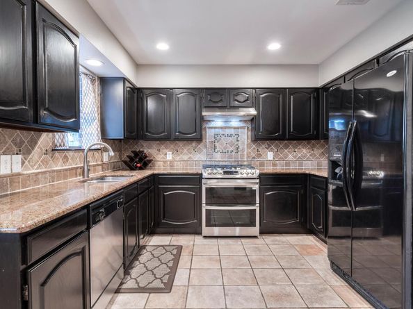 17520 Klamath Falls DR, Round Rock TX 78681