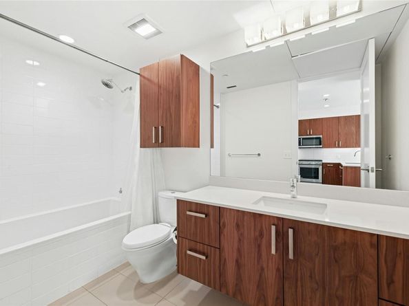 222 West Ave 2109, Austin TX 78701