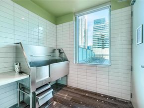 222 West Ave 2109, Austin TX 78701