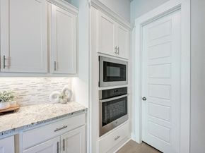 11625 Lake Stone DR 66, Austin TX 78738