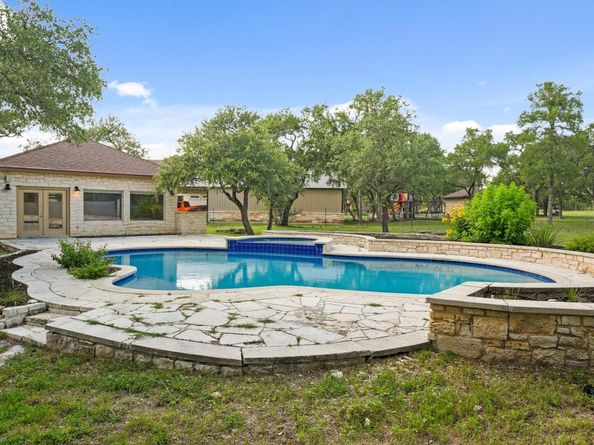 176 Logan Ranch RD, Georgetown TX 78628