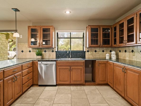 176 Logan Ranch RD, Georgetown TX 78628