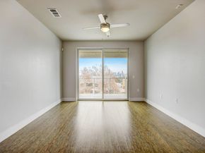 2724 Treble LN 333, Austin TX 78704