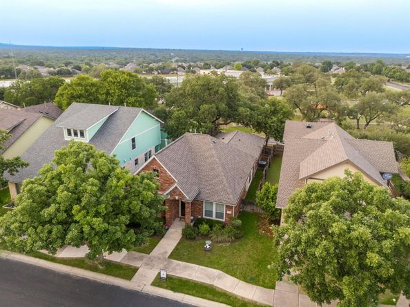 227 Village Park DR, Georgetown TX 78633